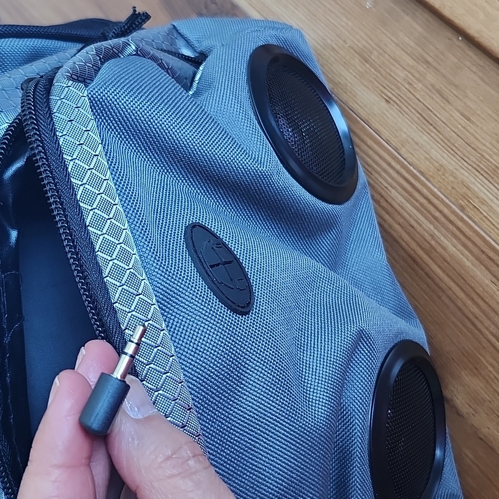 Don Julio 1942 - Cooler bag With 2 Speakers. - Picture 9 of 10